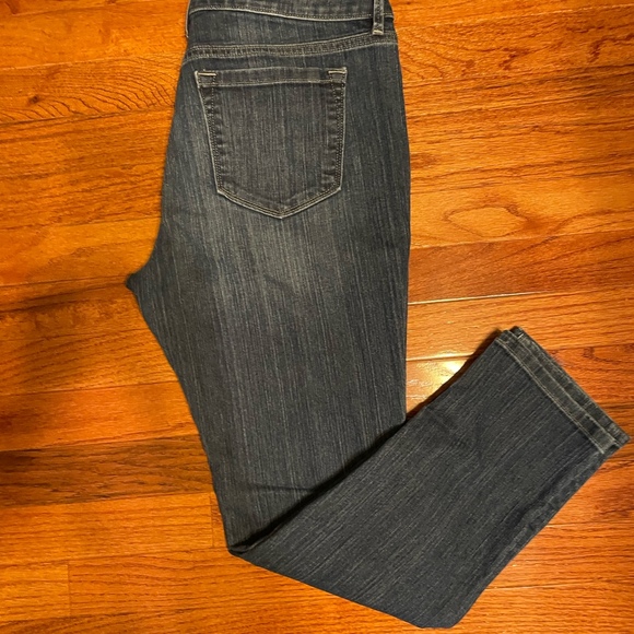 Women’s Loft Curvy Skinny Jeans Size 8P - Picture 4 of 4